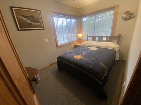 Blueberry Point - cozy cabin on Cable Lake only 3 mi from Spooner