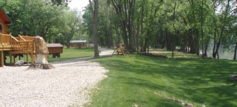 Romantic Riverfront Cabins on the Wabash River图片
