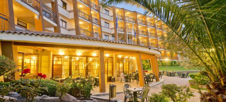 托萨公园GHT公寓式酒店(GHT Aparthotel Tossa Park)图片