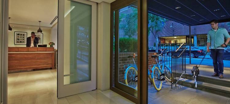 索内斯塔延长住宿套房酒店(The Gardens Sonesta ES Suites New York)图片