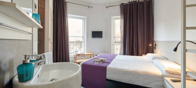 巴塞罗那梅耶林中央青旅(Hostal Mayerling Centro)图片