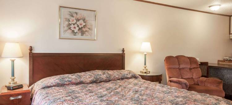 格林斯堡骑士酒店(Knights Inn Greensburg)图片