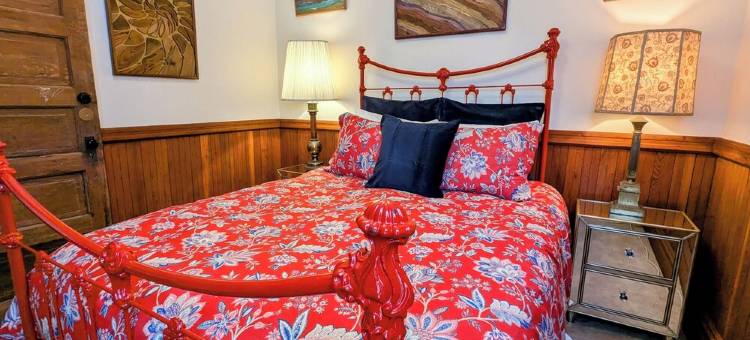 位置绝佳 - 4卧室，1浴室 - 旧金山艺术家的翻新红杉木住宅公寓(Perfect Location - 4BD,1BA - Restored Redwood Home of SF Artists)图片