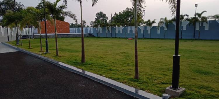 萨伊库帕草坪和摄政酒店(Sai Krupa Lawn and Regency)图片