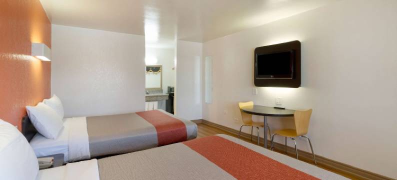 克莱尔蒙特6号汽车旅馆(Motel 6 Claremont, CA)图片