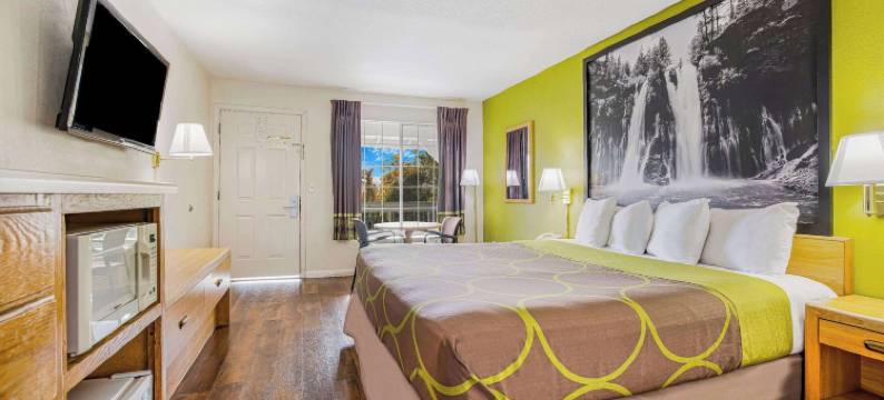 奥本温德姆速8酒店(Super 8 by Wyndham Auburn)图片