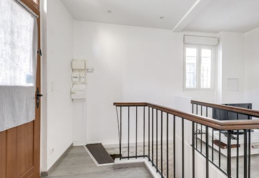 Loft Fraternité Hotel Overview