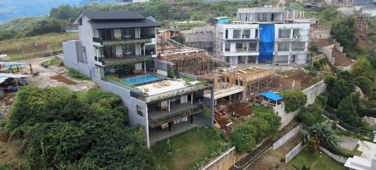 格林希尔山城景8卧别墅带恒温泳池(Green Hill Mountain City View Villa 8 Bedrooms with a Private Heated Swimming Pool and a Movie Room)图片