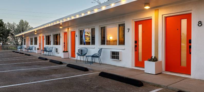 鹌鹑公园旅馆(Quail Park Lodge)图片