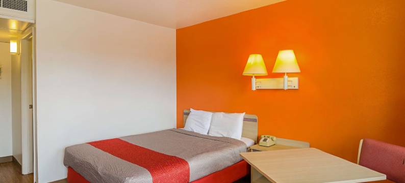 拉勒米6号汽车旅馆(Motel 6 Laramie, WY)图片