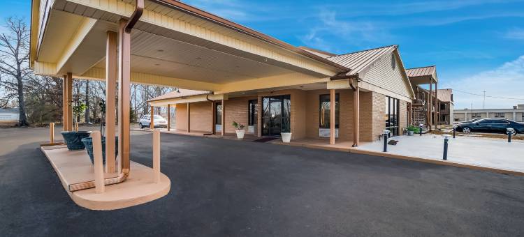 科林斯西凯艺酒店(Quality Inn & Suites Corinth West)图片