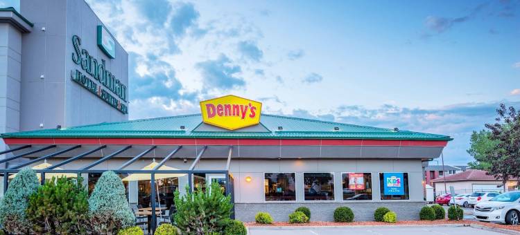 里贾纳桑德曼酒店及套房(Sandman Hotel & Suites Regina)图片