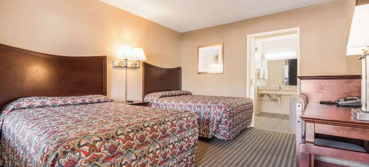 瑞格罗智罗德威酒店(Rodeway Inn Regalodge)图片