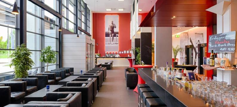 黑措根奥拉赫黑佐-巴斯诺维纳酒店(Novina Hotel Herzogenaurach Herzo-Base)图片