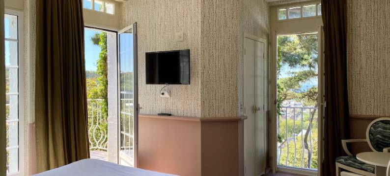 圣克莱尔 - 第戎地区酒店(Domaine Saint Clair   le Donjon)图片