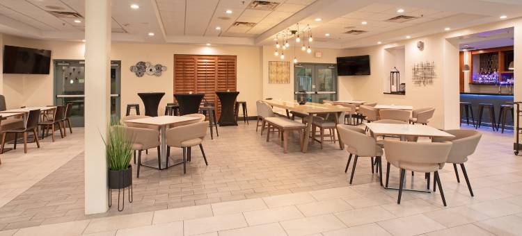 Holiday Inn & Suites 古德伊尔- 西凤区(Holiday Inn & Suites Goodyear - West Phoenix Area)图片
