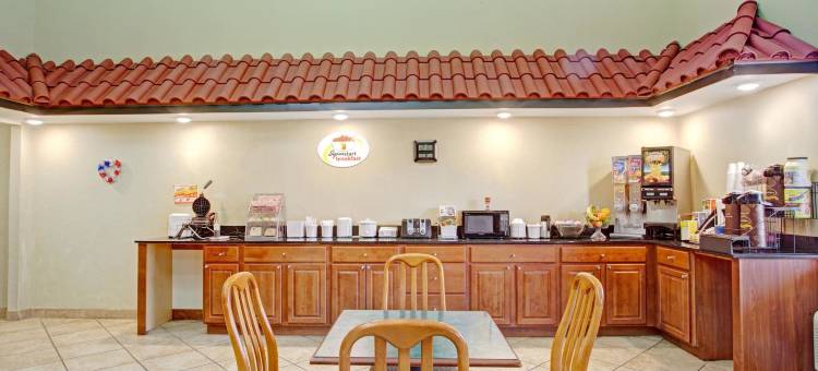 福雷斯特城速8酒店(Super 8 by Wyndham Forrest City AR)图片