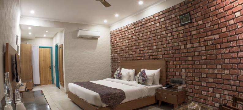 Baakhli度假产业拱门(Arch the Baakhli Resort)图片