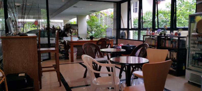 布萨文酒店(Boonthavon)图片