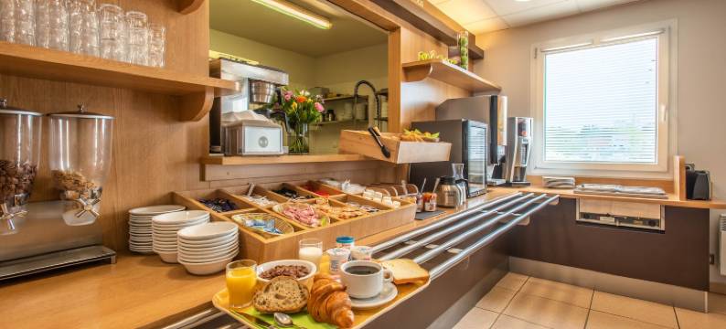 B&B酒店--瓦讷西部莫尔比汉湾(B&B Hotel Vannes Ouest Golfe du Morbihan)图片