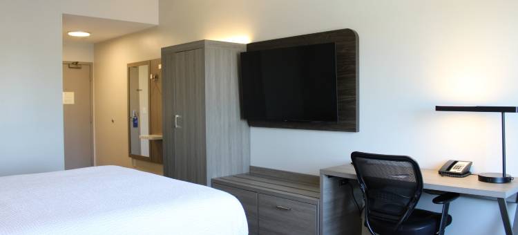 Holiday Inn Express 贝克斯菲尔德(Holiday Inn Express Bakersfield)图片