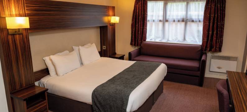 费恩赫斯特旅馆 - 格林国王旅馆(The Fernhurst by Greene King Inns)图片