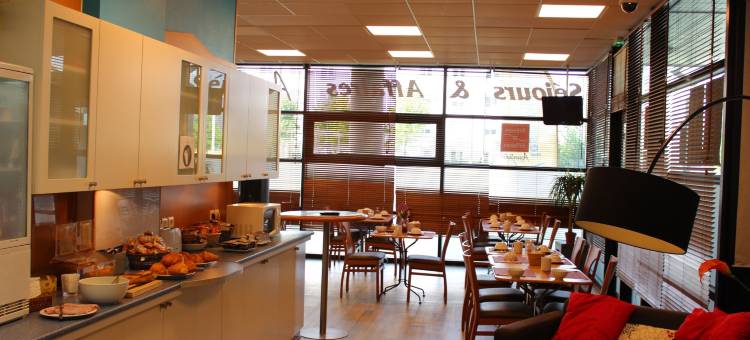 塞祖尔阿菲尔雷恩布列塔尼酒店(Séjours & Affaires Rennes de Bretagne)图片