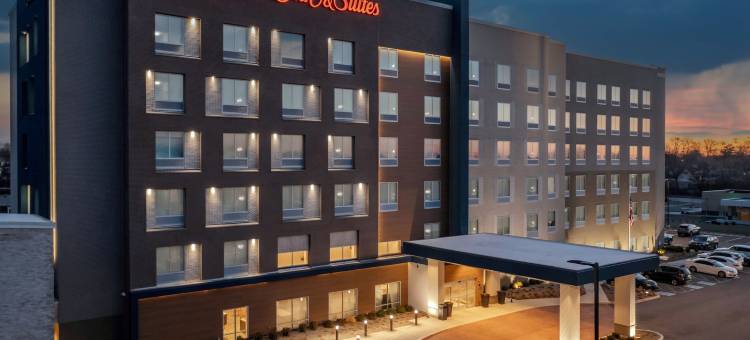 印第安纳波利斯西高速路希尔顿欢朋套房酒店(Hampton Inn and Suites by Hilton Indianapolis West Speedway)图片