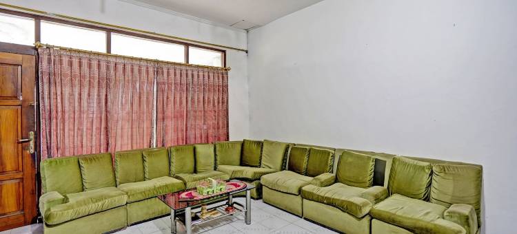 奥西多穆廖伊斯兰公寓酒店(Hotel O Sidomulyo Kost Syariah)图片