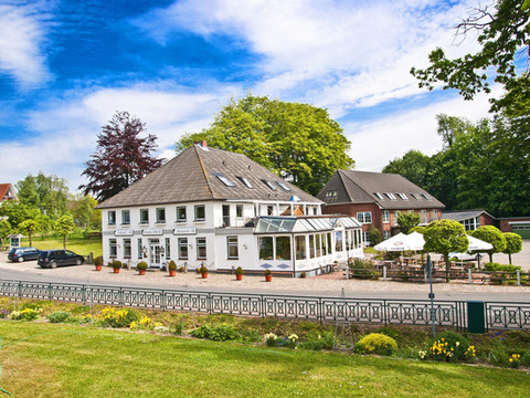 斯特伦林奈穆勒餐厅酒店