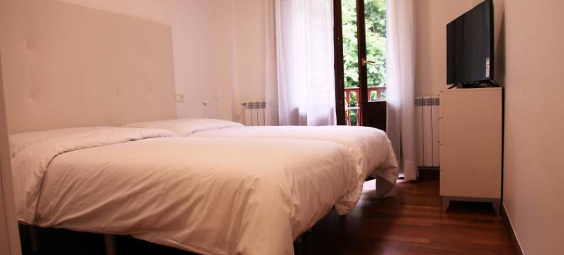 特克西基尔迪阿尔德酒店(Txikierdi Alde Auto Check-IN)图片