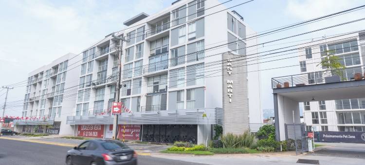 带露台和泳池的现代公寓(Modern Apartment with Terrace and Pool Access)图片