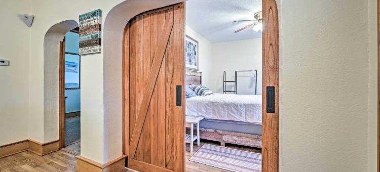 四季适宜的大港度假处，配有甲板！(All-Season Grand Haven Getaway with Deck!)图片