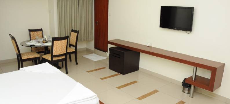 萨罗瓦酒店(Hotel Sarovar)图片