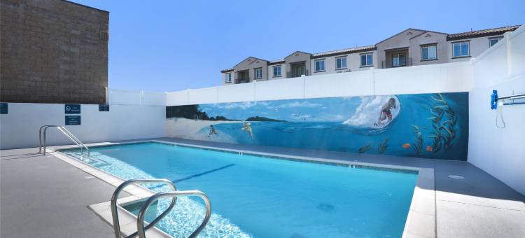 洛斯阿拉米托斯贝斯特韦斯特酒店(Best Western Los Alamitos Inn & Suites)图片