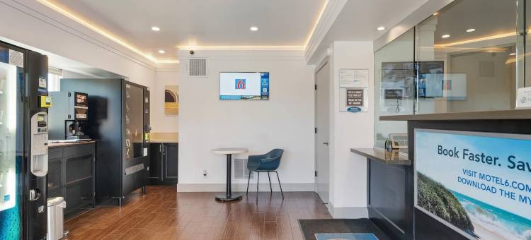 CA拉梅萨6号汽车旅馆(Motel 6 la Mesa, CA)图片