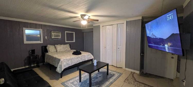 Retreat-1BR Apt w/ 65 inch Tv!图片