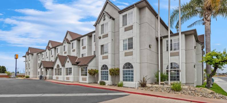 舒适套房酒店(Comfort Inn & Suites Salinas)图片
