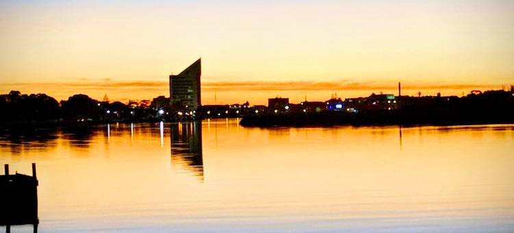 邦伯里最便利的位置(Bunbury's Most Convenient Location)图片