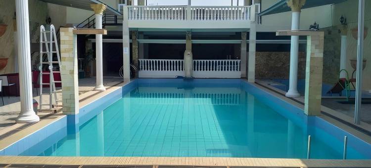 凯迪里德普拉特尼亚沃特酒店(Votel Hotel De'Pratnya Kediri)图片