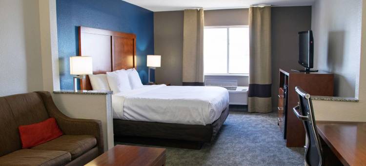 爱荷华市科拉维尔舒适套房酒店-近爱荷华河着陆(Comfort Inn & Suites Coralville - Iowa City Near Iowa River Landing)图片