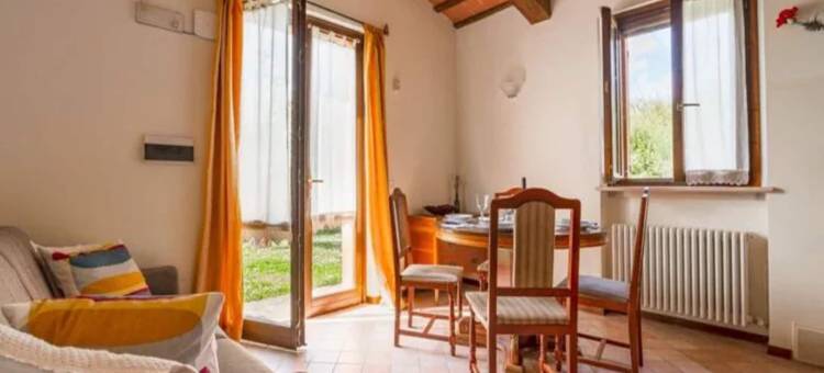 Holiday Home in Urbania with Garden BBQ图片