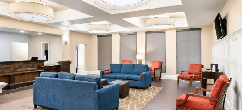 史密斯堡I-540舒适套房酒店(Comfort Inn & Suites Fort Smith I-540)图片