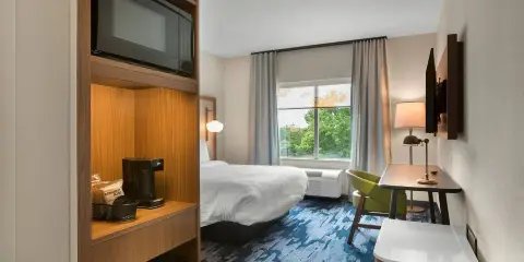 斯泰茨維爾萬楓酒店及套房