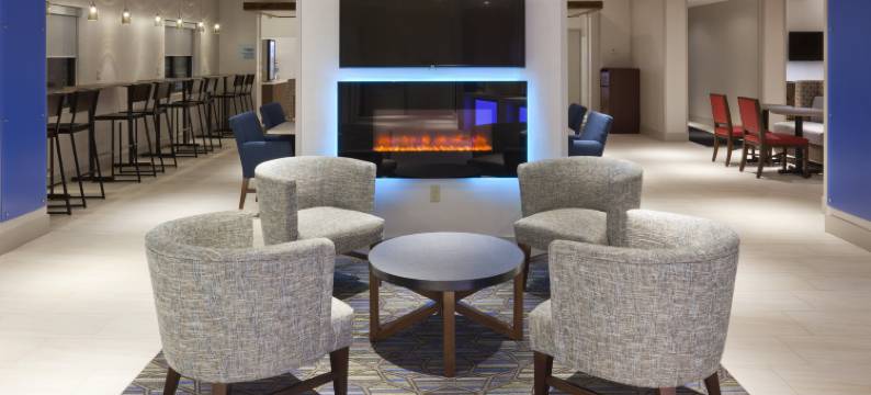 Holiday Inn Express 罗斯维尔 - 圣。保罗(Holiday Inn Express ROSEVILLE-ST. PAUL by IHG)图片