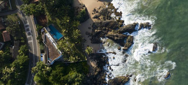 踏浪闲居 · 爱德华臻选(The Sandals by Edwards Collection)图片