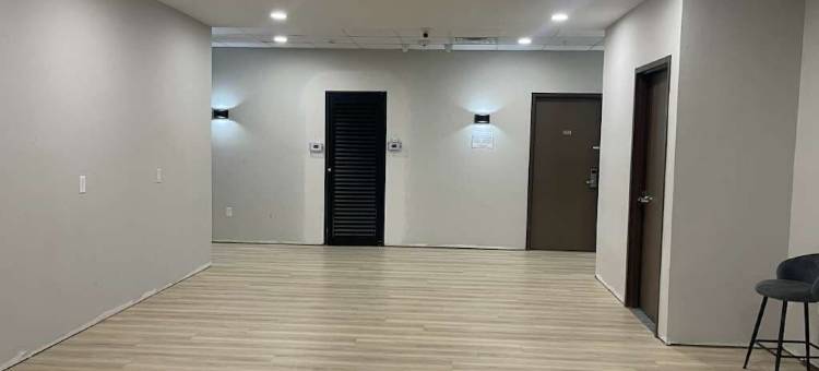 靠近查尔斯湖硫磺的豪华效率酒店(Hotel O Efficiency De Luxe Near Lake Charles Sulphur)图片