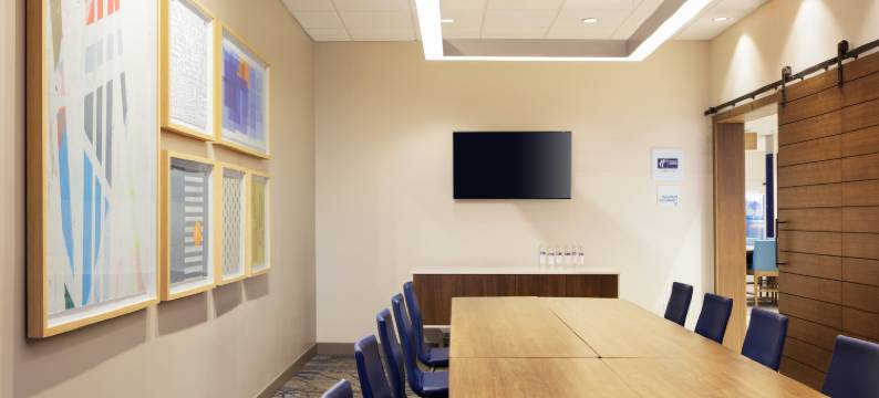 Holiday Inn Express & Suites Overland Park South by IHG图片