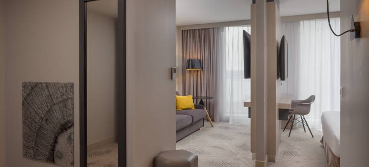 波尔多市中心希尔顿花园酒店(近波尔多圣让高铁站，嘉龙河景)(Hilton Garden Inn Bordeaux Centre)图片