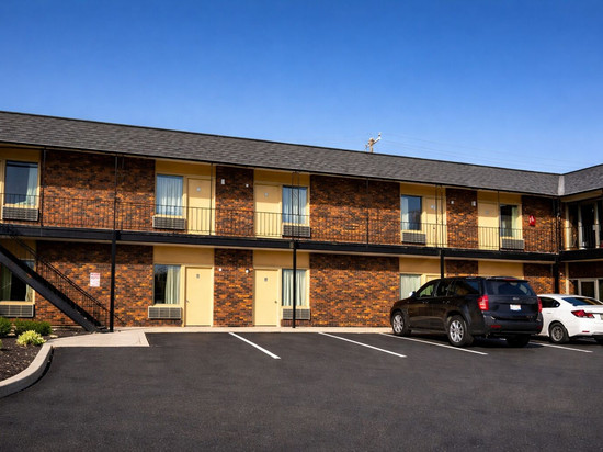 皇后B汽车旅馆，底特律-沃伦